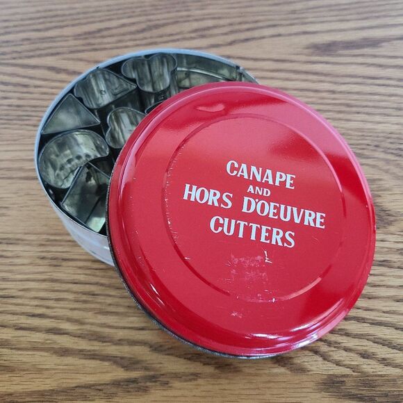 Vintage Party Prep Canape and Hors D'oeuvre Aluminum Cutters Set Of 12 In Tin - Picture 2 of 11